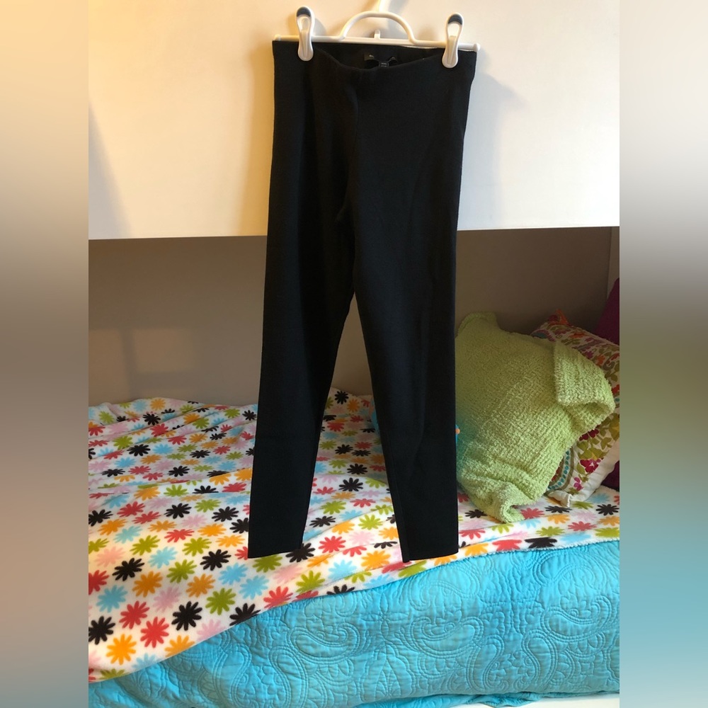 Banana Republic black knit leggings - Picture 1 of 6